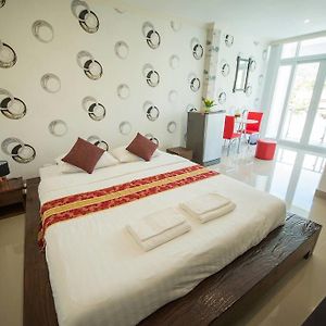 Sea Song Inn